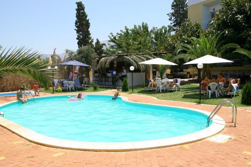 מאליה Hotel Harmony מראה חיצוני תמונה