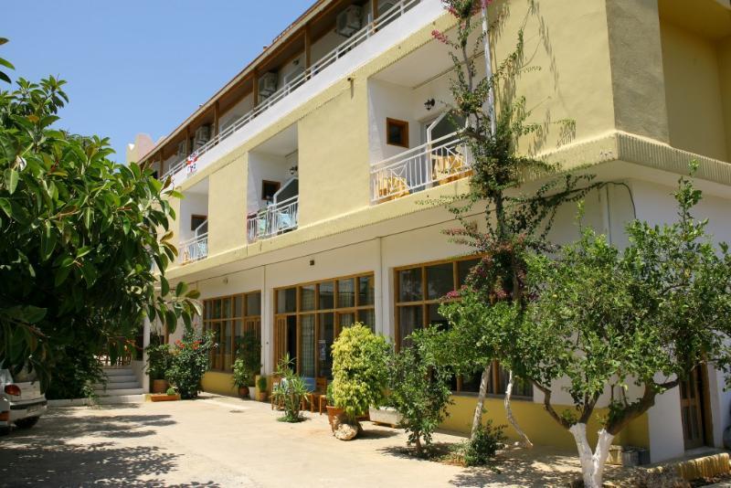 מאליה Hotel Harmony מראה חיצוני תמונה
